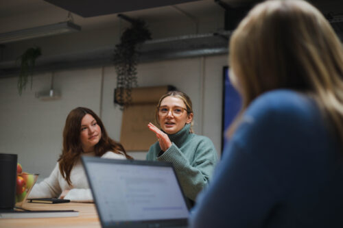 Multiply colleagues in a meeting